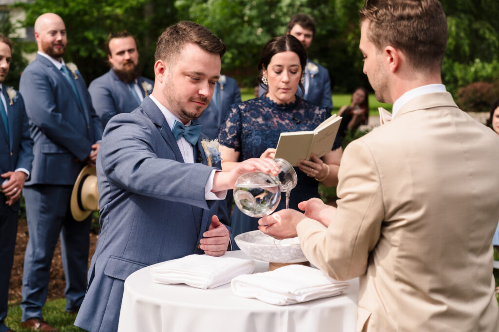 Intimate Louisville Kentucky wedding ceremony