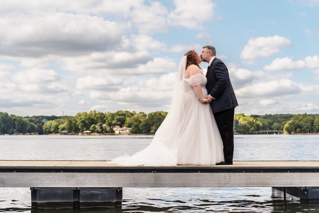 Bride and groom portraits at Lake Wylie wedding venue