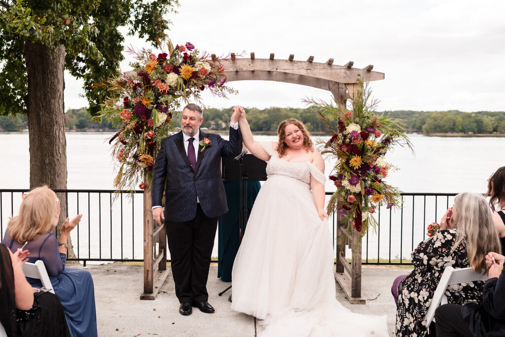 Wedding ceremony on Lake Wylie